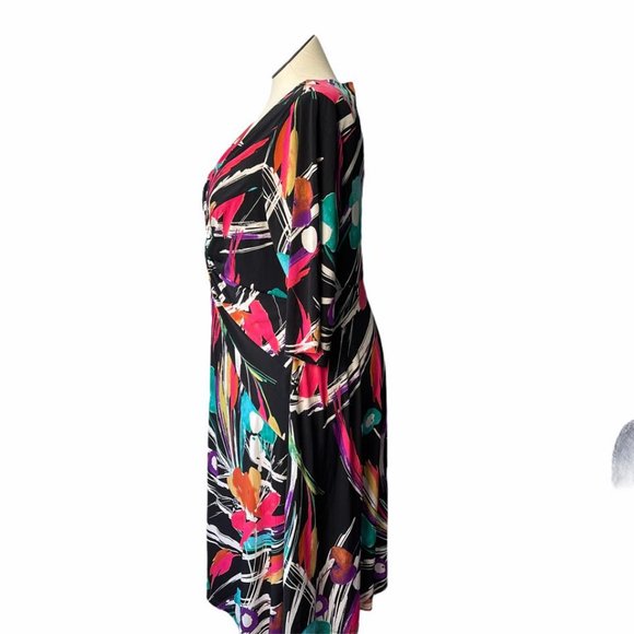 Robbie Bee  "Signature" Twist Front Dress, 2x - Picture 6 of 7